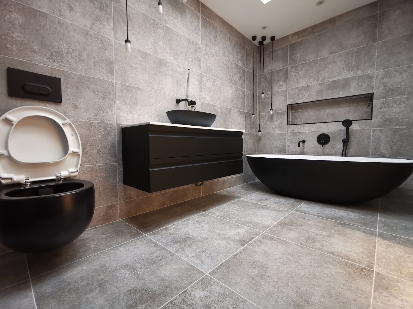 The Bearded Tiler · Photos 1